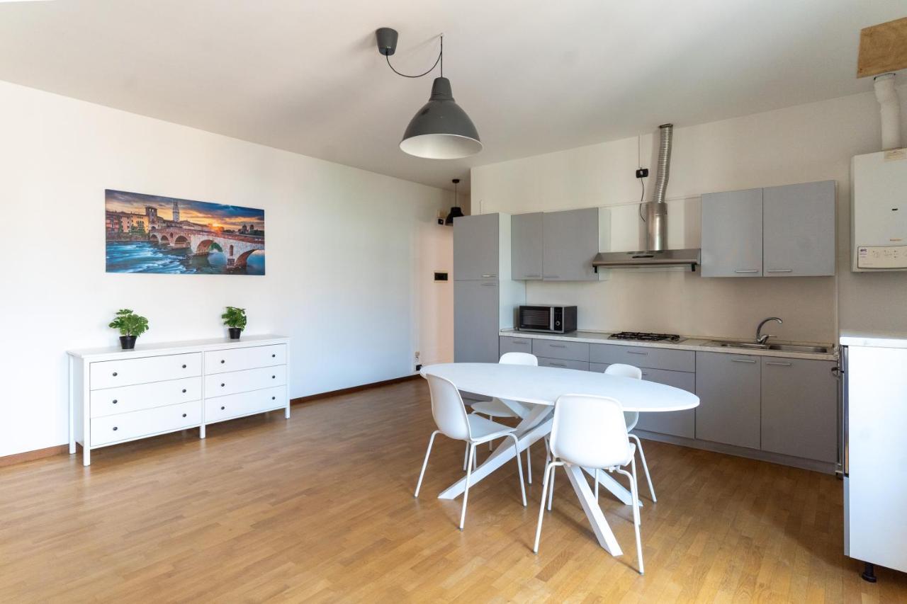 Apartament Residenza Al Corso Werona Zewnętrze zdjęcie